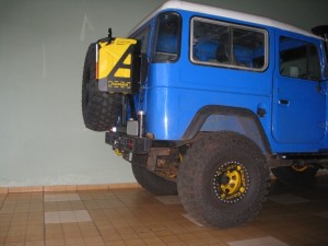 Para-choque traseiro Toyota Bandeirante