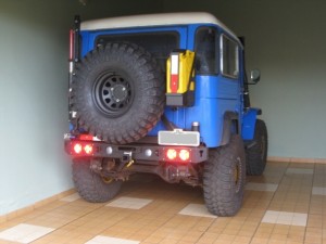 Para-choque traseiro Toyota Bandeirante