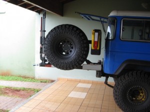 Para-choque traseiro Toyota Bandeirante